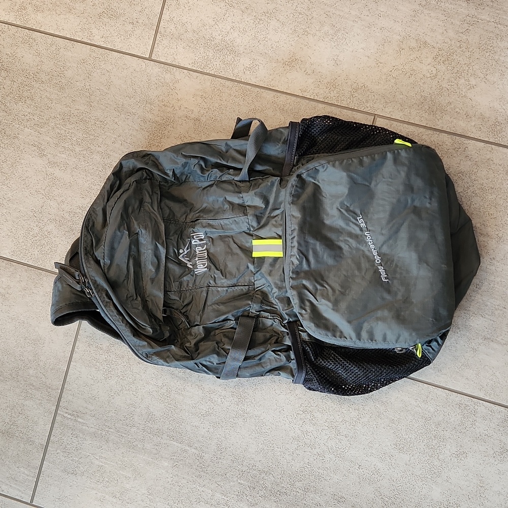 Lightweight Hiking Venture Pal Backpack for Adults